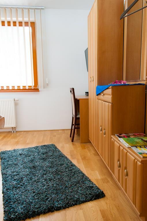 Penzion Pod Brezinou Trenčín Kültér fotó